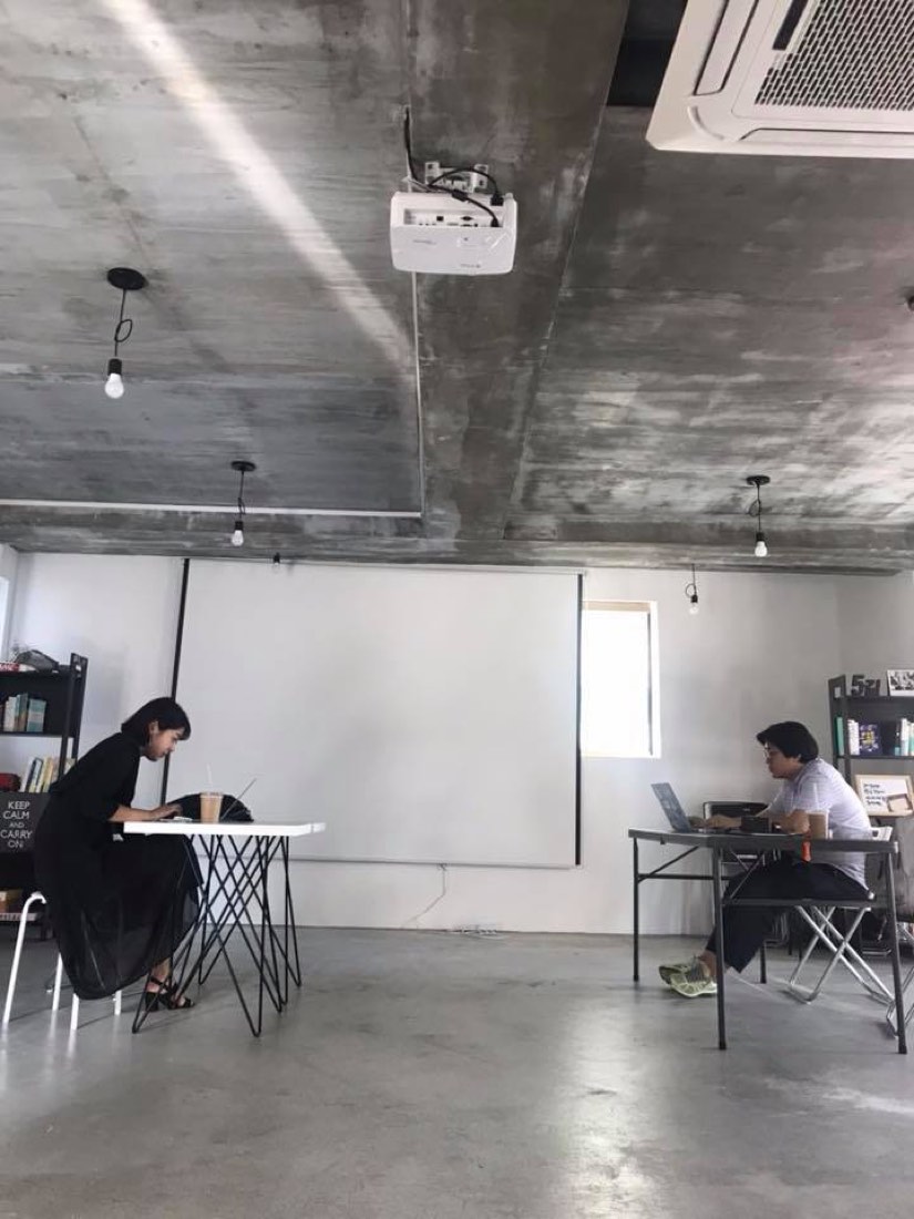스터디가 시작되기 전, 공간을 여는 사람들